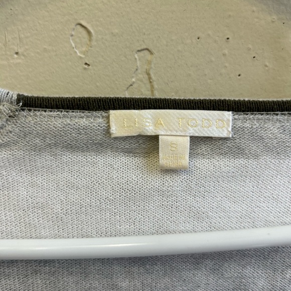 Lisa Todd 100% cotton small striped v-neck sweater. Light academia preppy - Picture 5 of 8